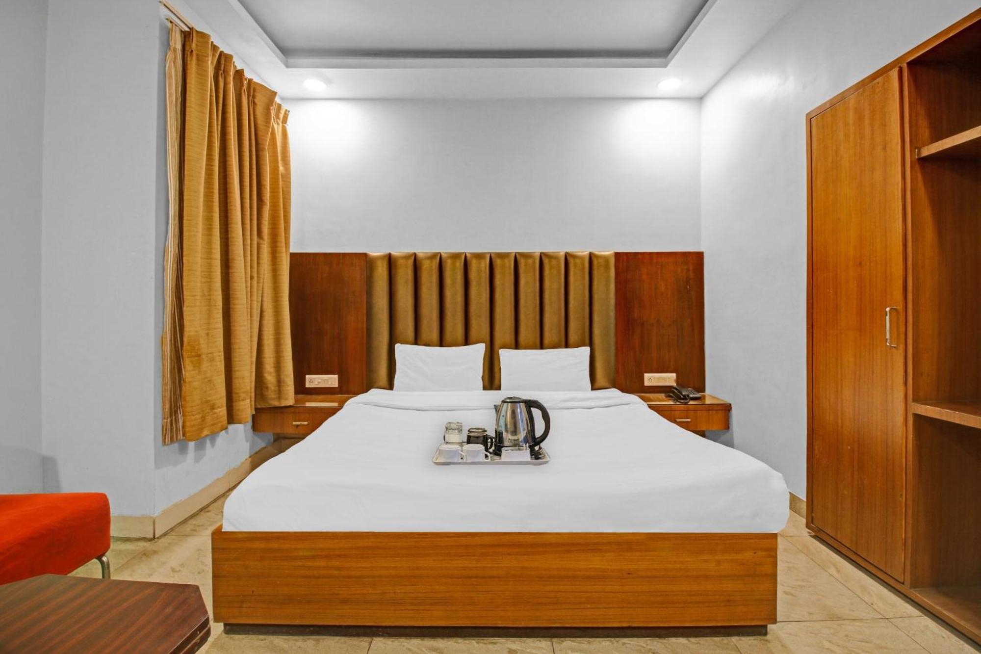 Collection O Surya Hotell Bhopal Exteriör bild