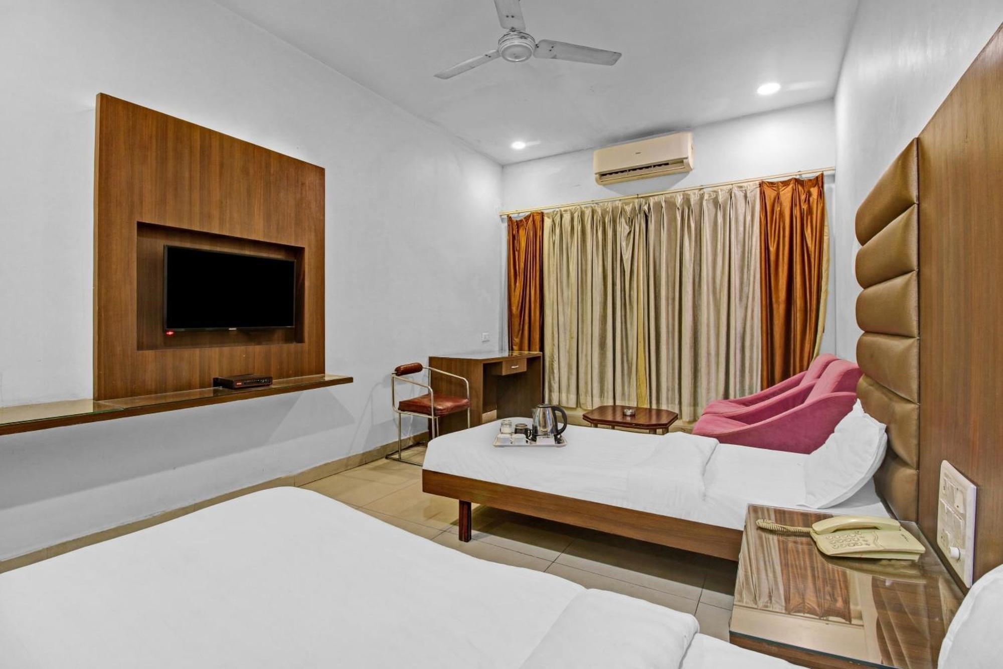 Collection O Surya Hotell Bhopal Exteriör bild